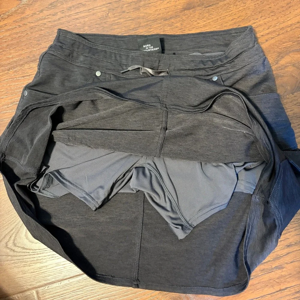 Kuhl Skort‎ Women Small Gorpcore Charcoal Gray Hiking Outdoor Athletic Pockets
